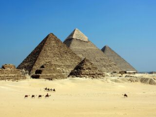 Billig Rejsedestination Egypten - Egypten-Kairo-Giza-pyramiderne-rejes-til-Verdens-syv-underværker