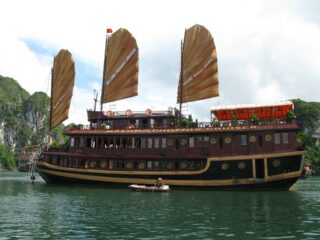 Billig Rejsedestination Rejsedestinationer - Vietnamesisk-bådtur-halong-bay